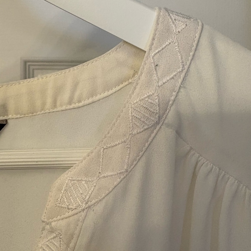 Banana Republic White Short Sleeve Blouse Size Large - Picture 7 of 11